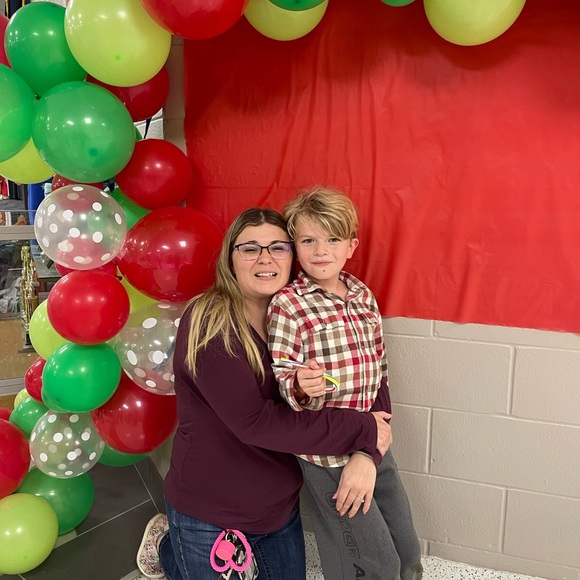 Coffe, Chat and Live Auctions every Friday at 9am. Come hang out and Let's Sell - Picture 6 of 6